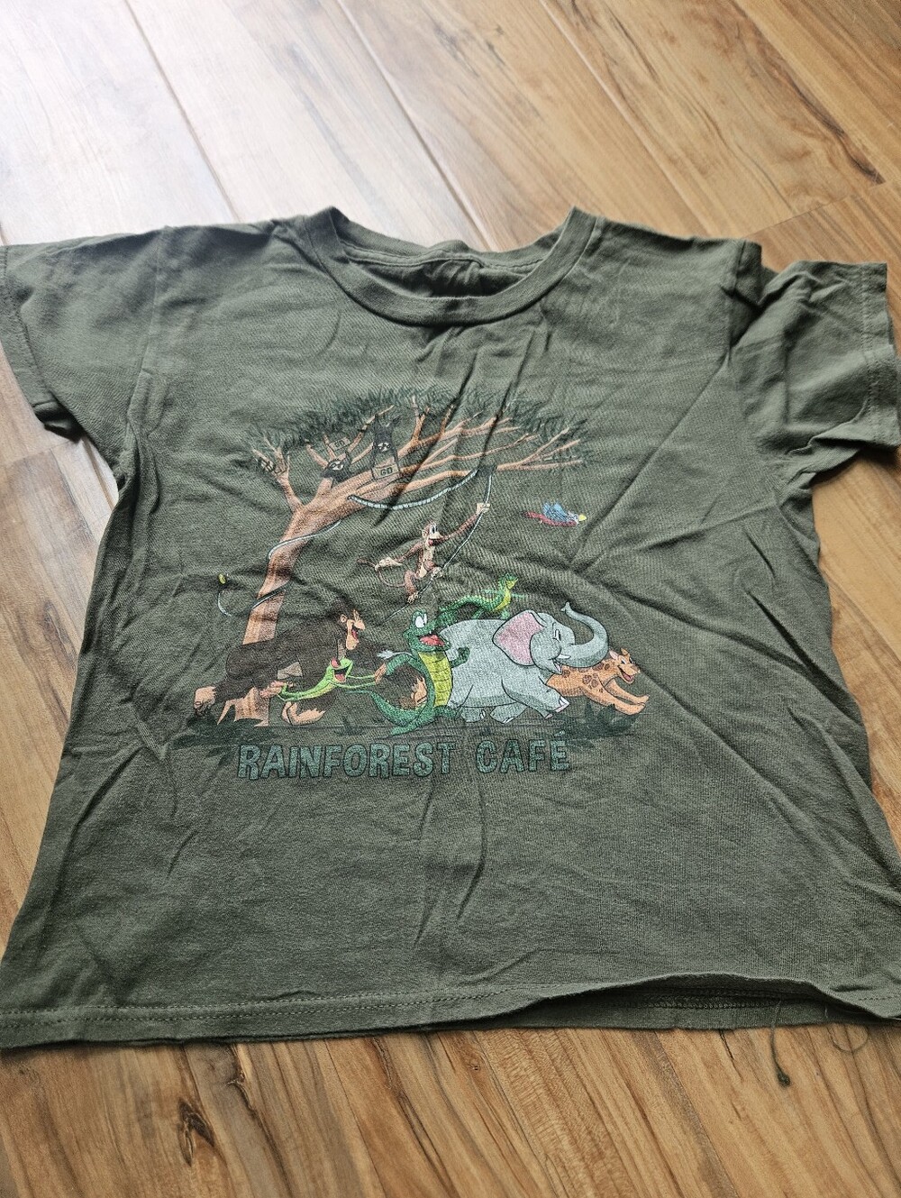 RAINFOREST Olive Green Xs Kids Short Sleeve Tee with Jungle Animal Graphic